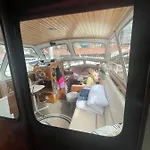 بوتيل Suesses Motorboot - Ueberseestadt *