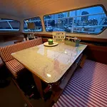 Suesses Motorboot - Ueberseestadt