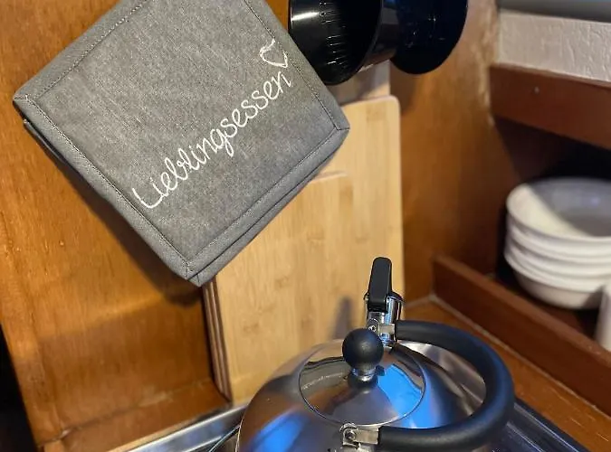 Süsses Motorboot - überseestadt *